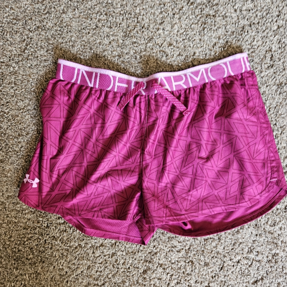 Under Armour Youth XL Fuchsia Athletic Shorts